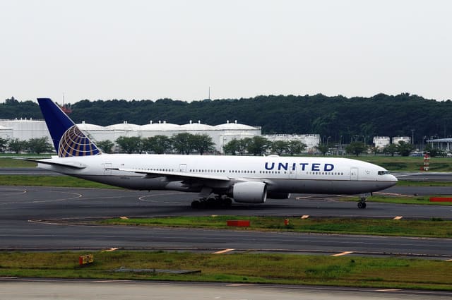 N215UA - Boeing