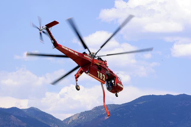 N4035S - Helicopter