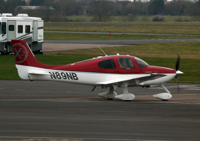 N89NB - Cirrus