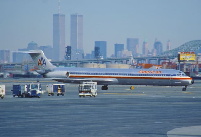 N400AA - Douglas