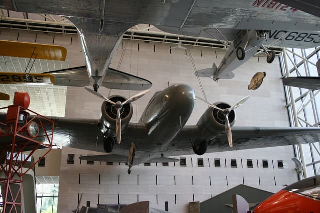  - Twin-engine aircraft