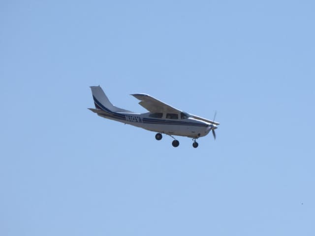 N10YT - Cessna