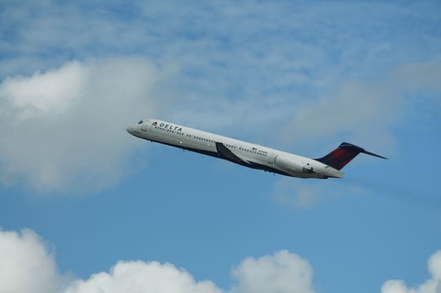N999DN - Douglas