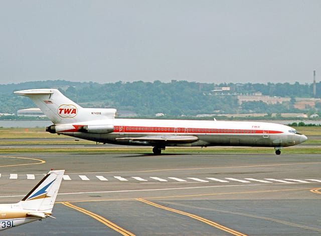 N74318 - Aircraft