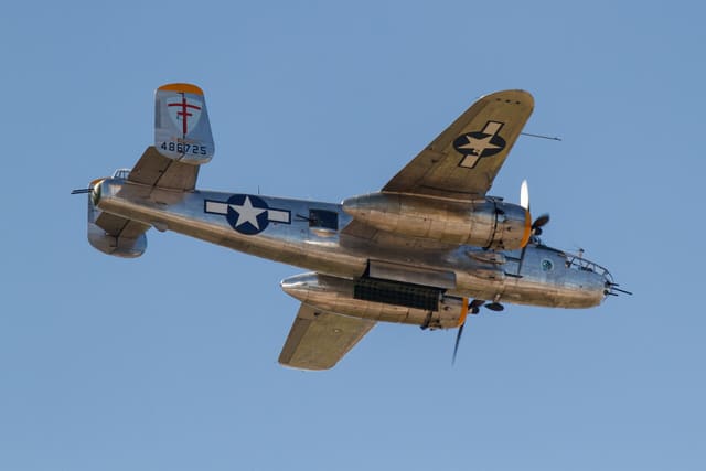 N25NA - Warbird