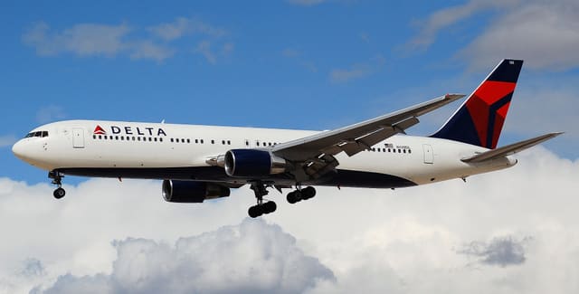 N135DL - Boeing