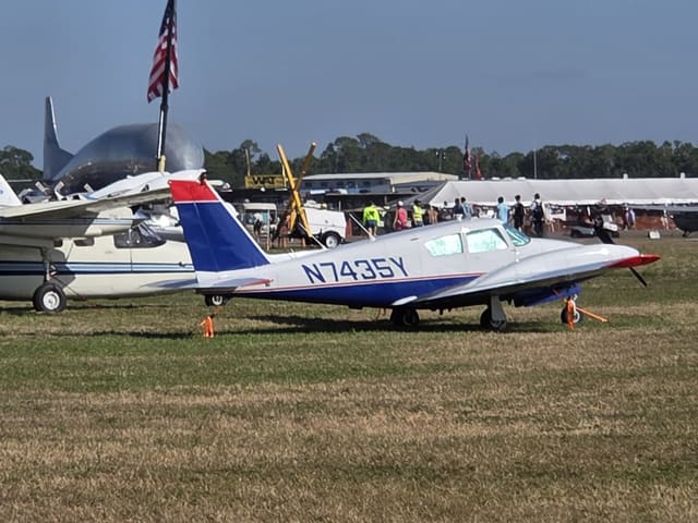 N7435Y - Piper Twin Comanche PA-30