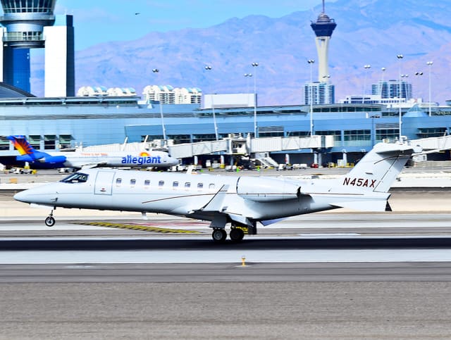 N45AX - Business jet