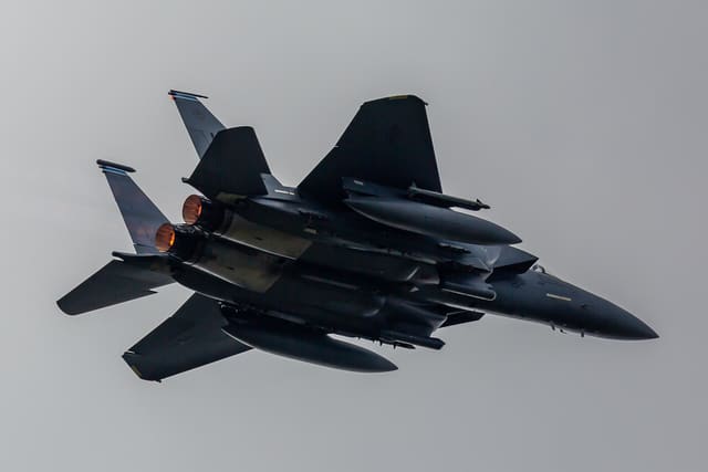  - Twin-engine aircraft