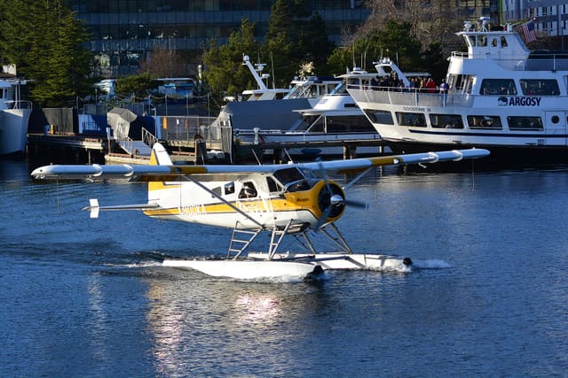 N900KA - De Havilland