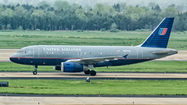 N837UA - Airbus
