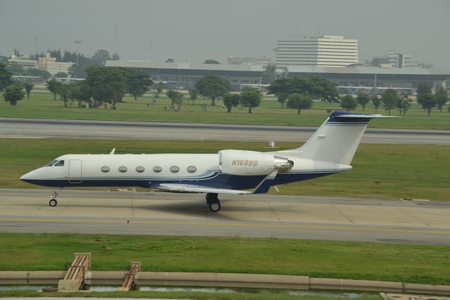 N168BB - Business jet
