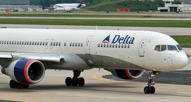 N675DL - Boeing
