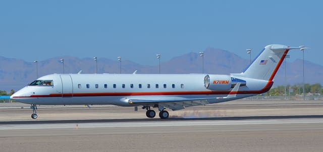 N711WM - Business jet