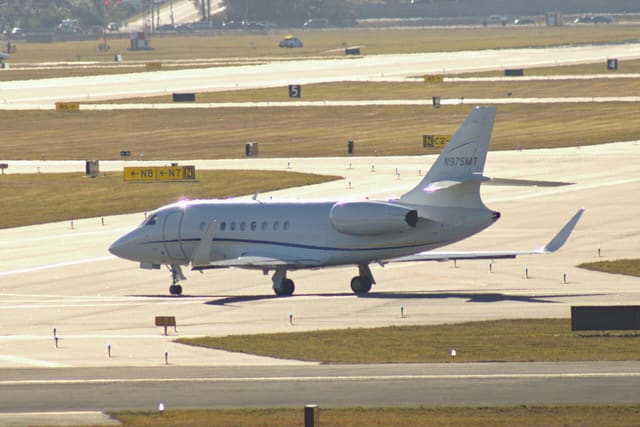 N975MT - Business jet