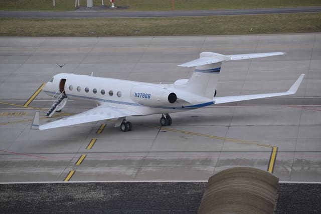 N3788B - Business jet