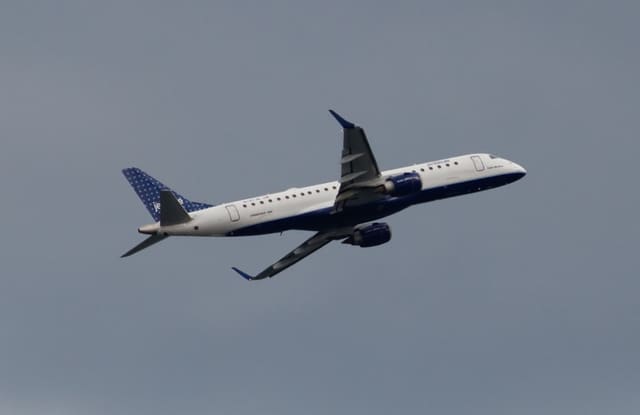 N197JB - Embraer