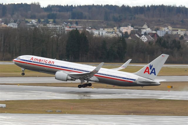 N389AA - Boeing
