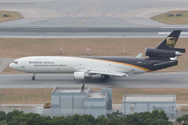 N279UP — Douglas