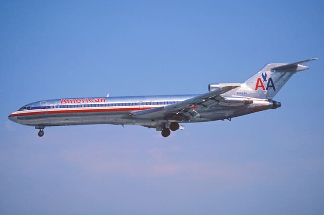 N869AA - Douglas