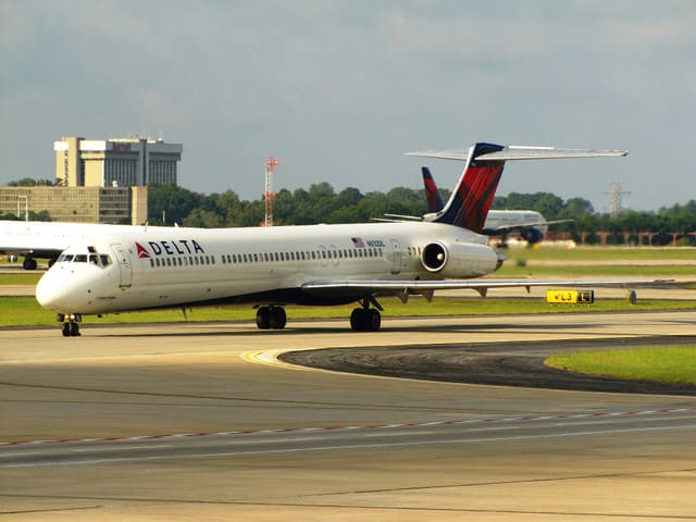 N932DL - Aircraft