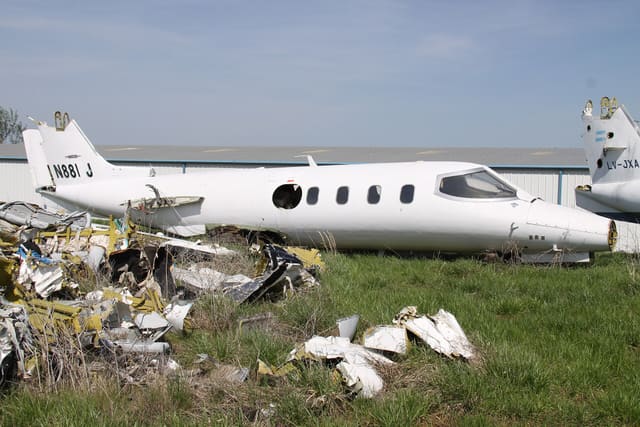 N881J - Business jet