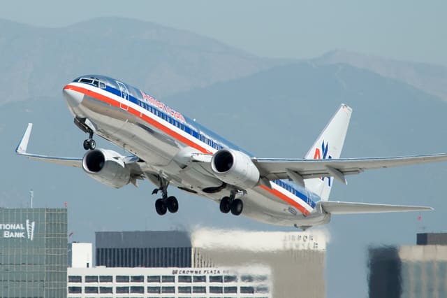 N966AN - Twin-engine aircraft