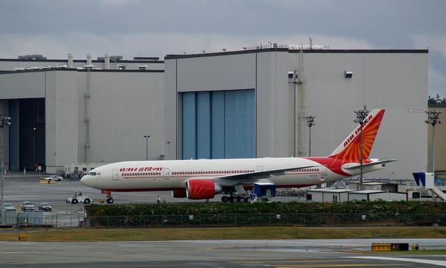 N6018N - Twin-engine aircraft