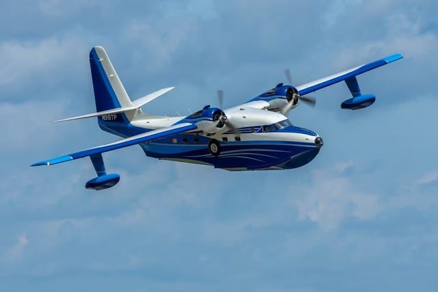 N98TP - Twin-engine aircraft