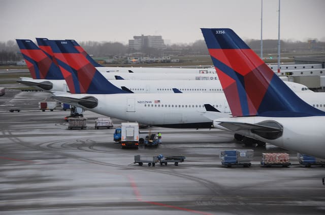 N802NW - Aircraft