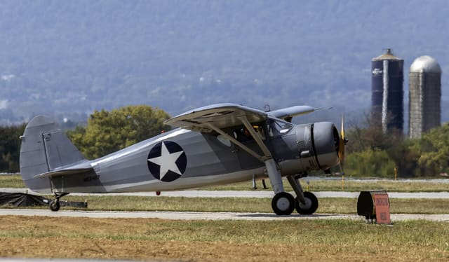 N52427 - Single-engine aircraft