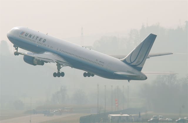 N642UA - Boeing