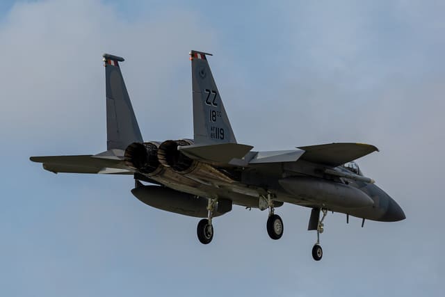  - Twin-engine aircraft