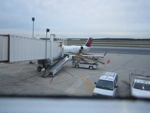 N739CA - Aircraft