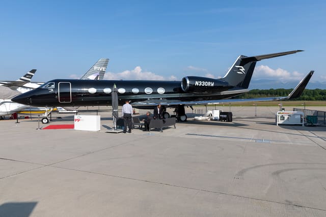 N330RW - Gulfstream