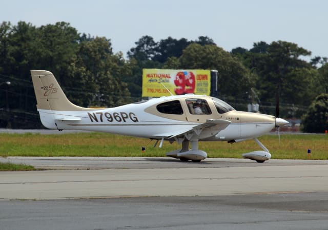 N796PG - Cirrus