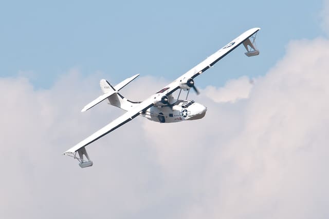 - Twin-engine aircraft