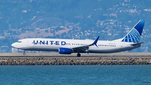 N38443 - Boeing
