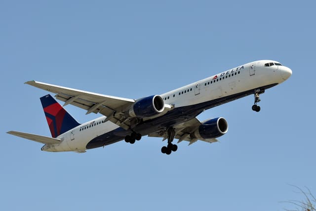 N750AT - Boeing