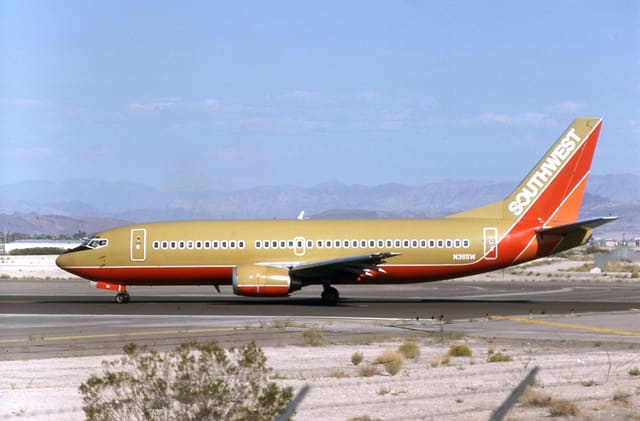 N311SW - Boeing