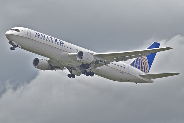 N643UA - Boeing