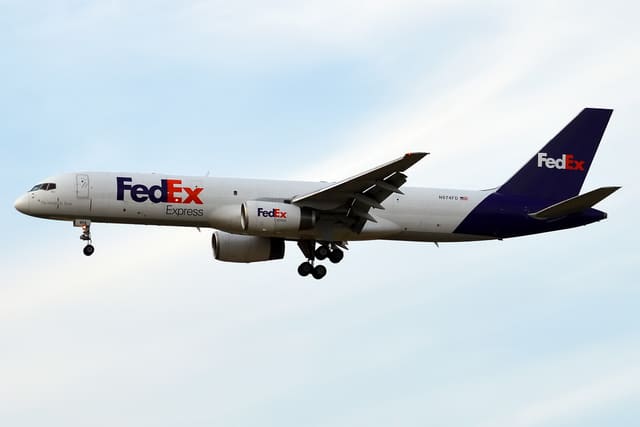 N974FD - Twin-engine aircraft