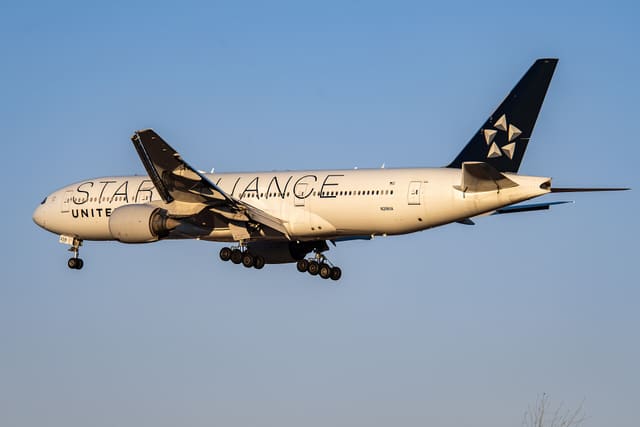 N218UA - Boeing