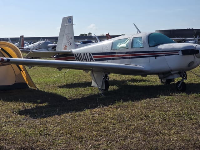 N114A - Van's Aircraft RV-8