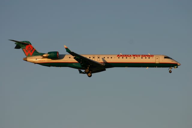 N909FJ - Twin-engine aircraft