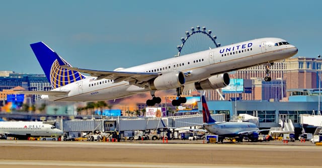N14106 - Twin-engine aircraft