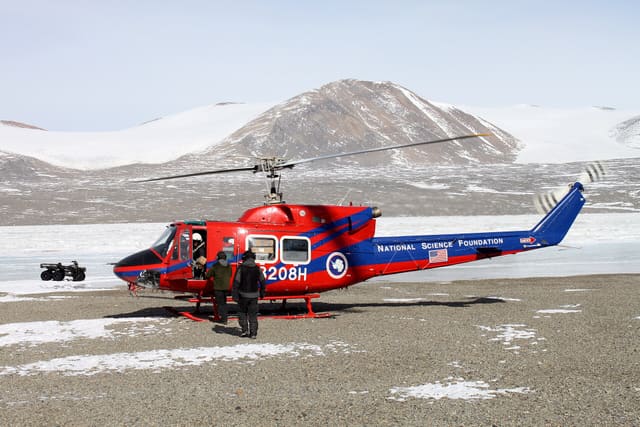 N3208H - Helicopter