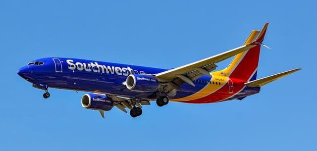 N8535S - Twin-engine aircraft