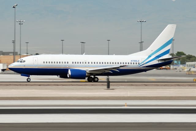 N789LS - Twin-engine aircraft
