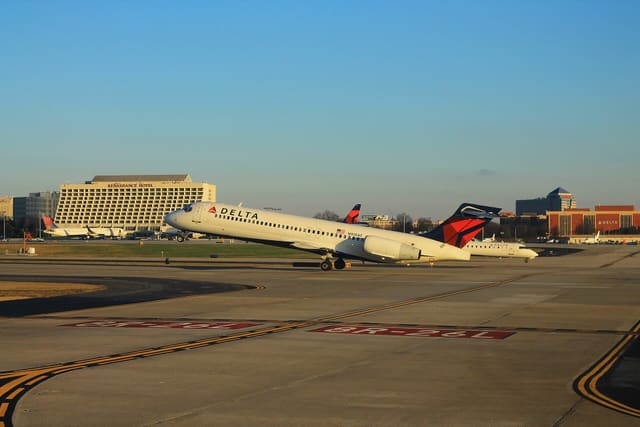 N915AT - Boeing